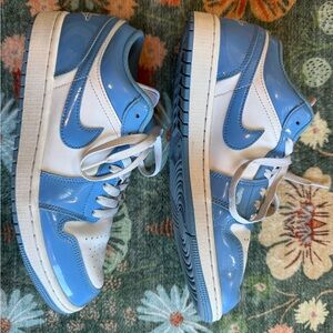 Mens Size 9.5 Nike Air Jordan 1 SE Low Legend Blue Shoes